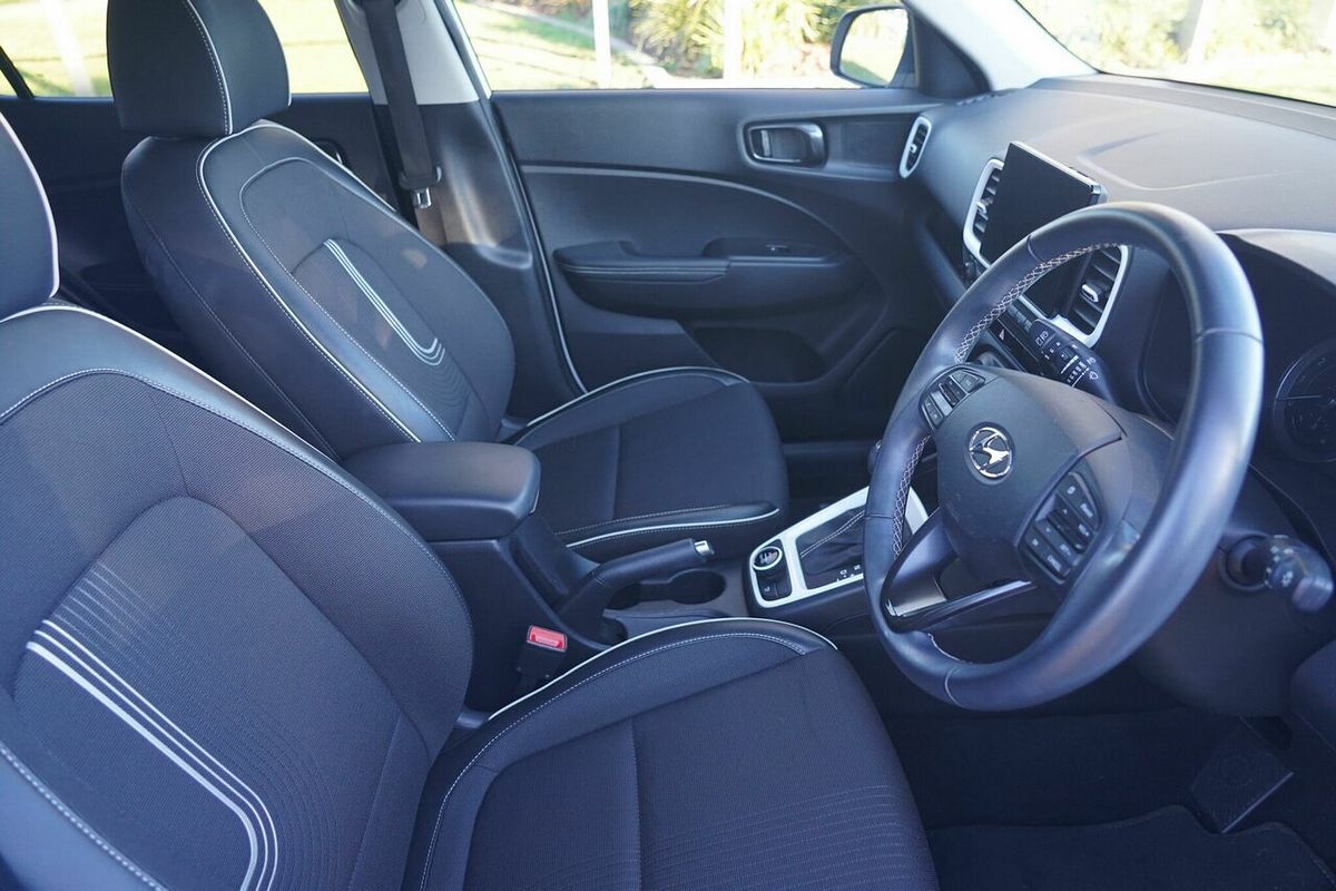 2021 Hyundai Venue Elite (Black Interior) QX.V3