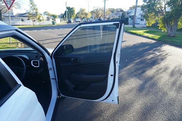 2021 Hyundai Venue Elite (Black Interior) QX.V3