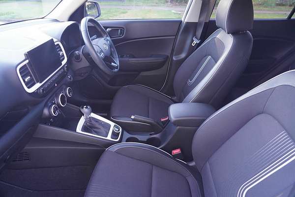 2021 Hyundai Venue Elite (Black Interior) QX.V3