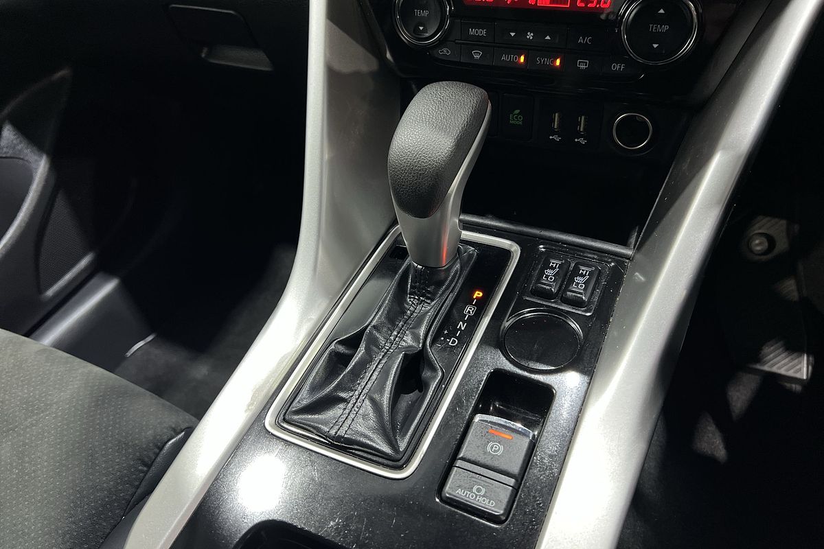 2021 Mitsubishi Eclipse Cross XLS YB