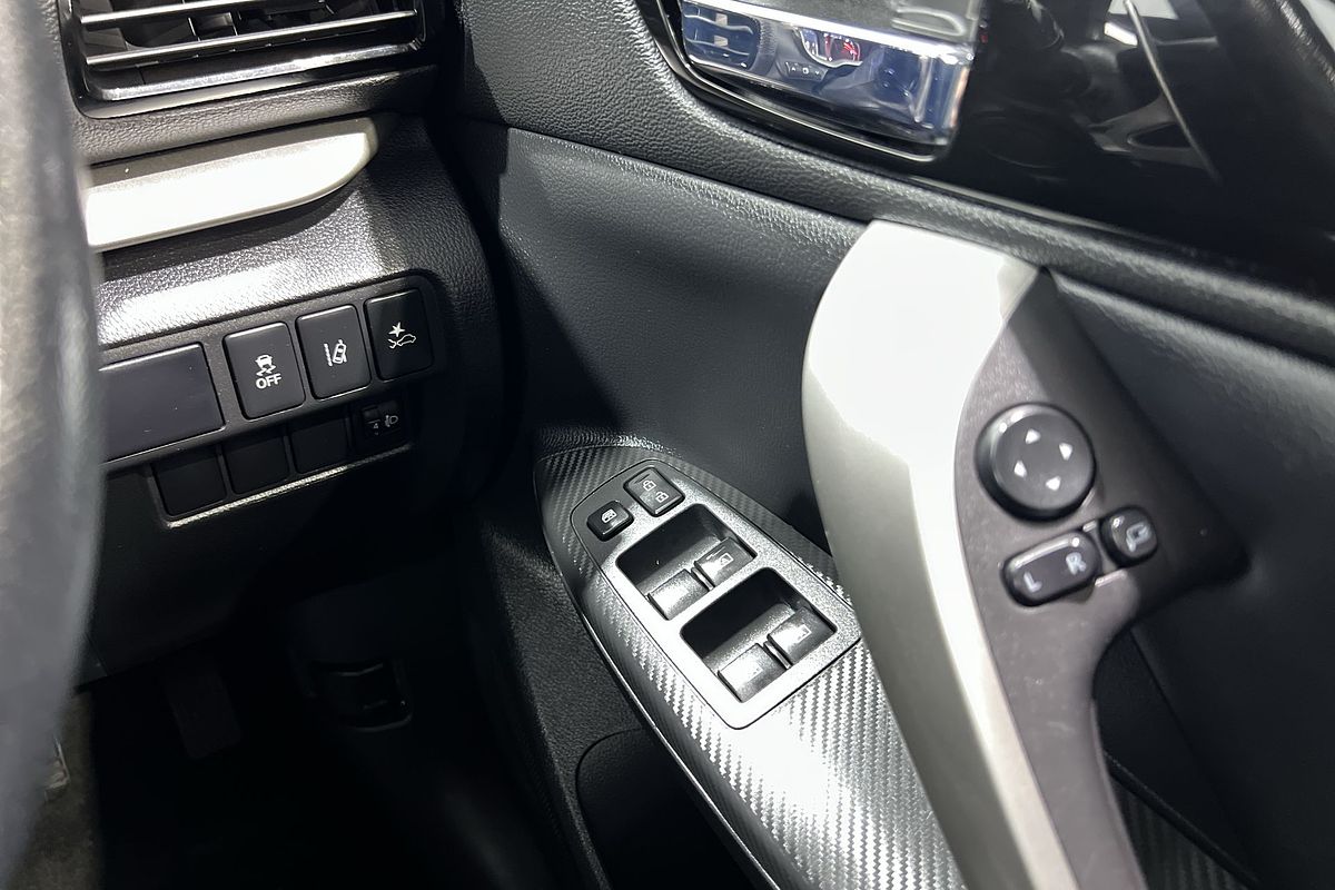 2021 Mitsubishi Eclipse Cross XLS YB