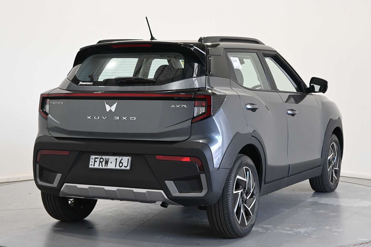 2025 Mahindra XUV 3XO AX7L