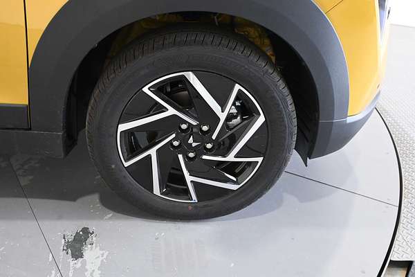 2025 Mahindra XUV 3XO AX7L