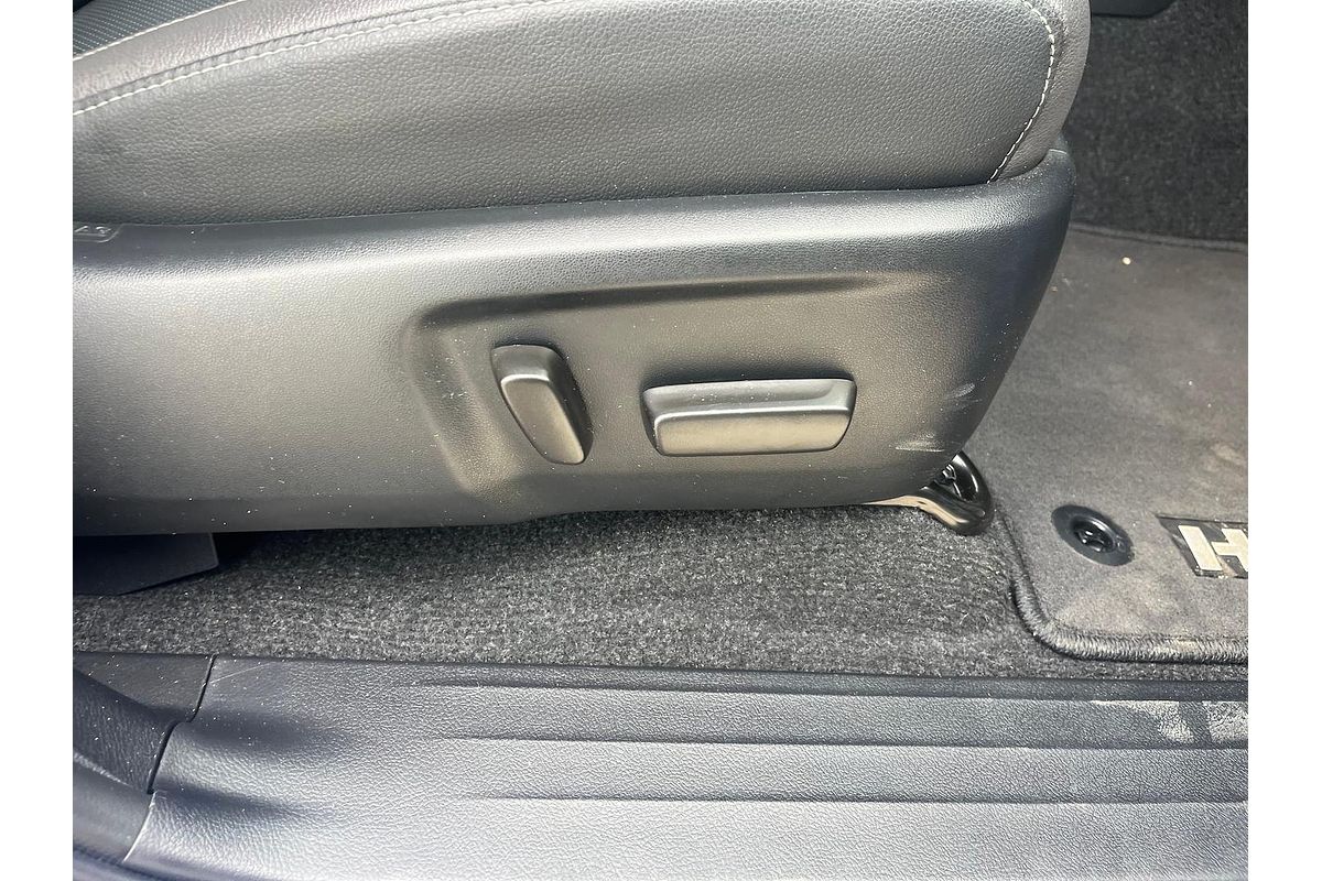 2024 Toyota Hilux Rogue 48V GUN126R 4X4