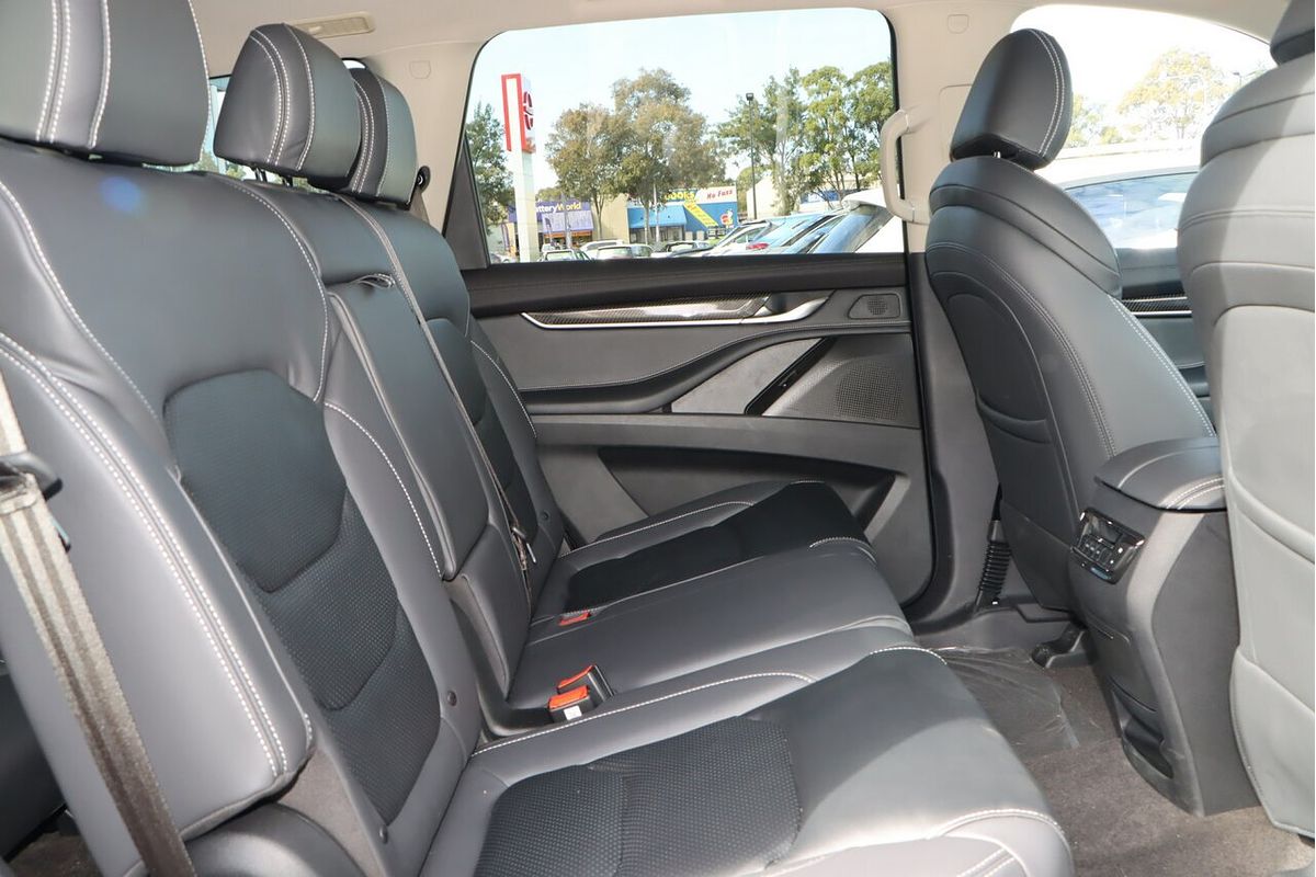 2024 LDV D90 Executive SV9A