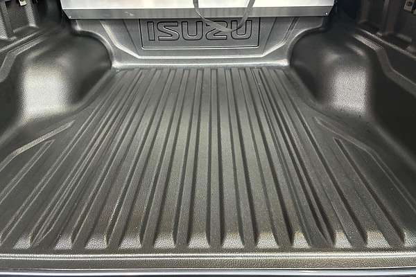 2025 Isuzu D-MAX X-TERRAIN 4X4