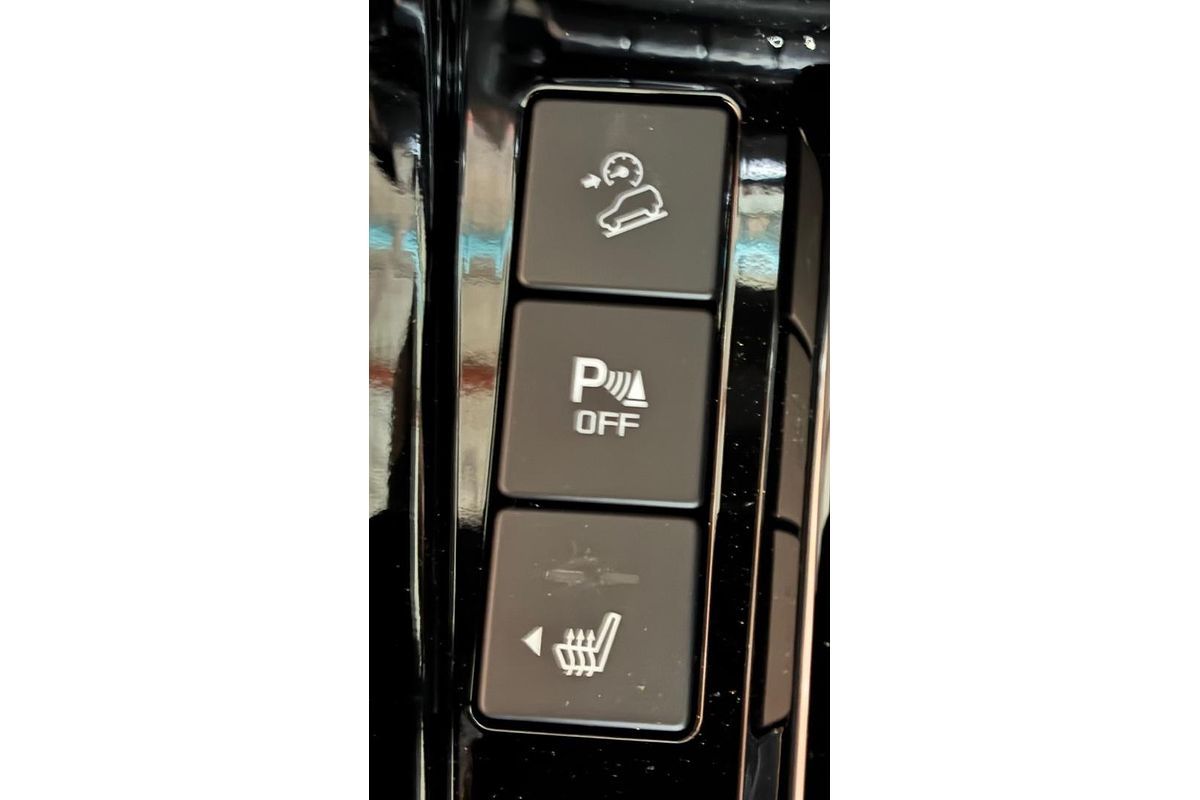 2025 Isuzu D-MAX X-TERRAIN 4X4