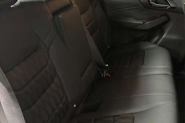 2025 Isuzu D-MAX X-TERRAIN 4X4
