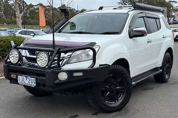 2016 Isuzu MU-X LS-T