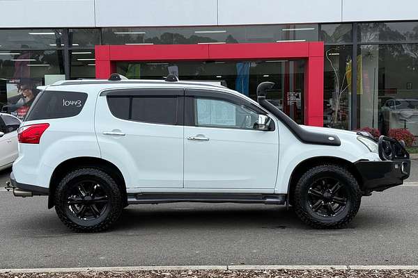 2016 Isuzu MU-X LS-T