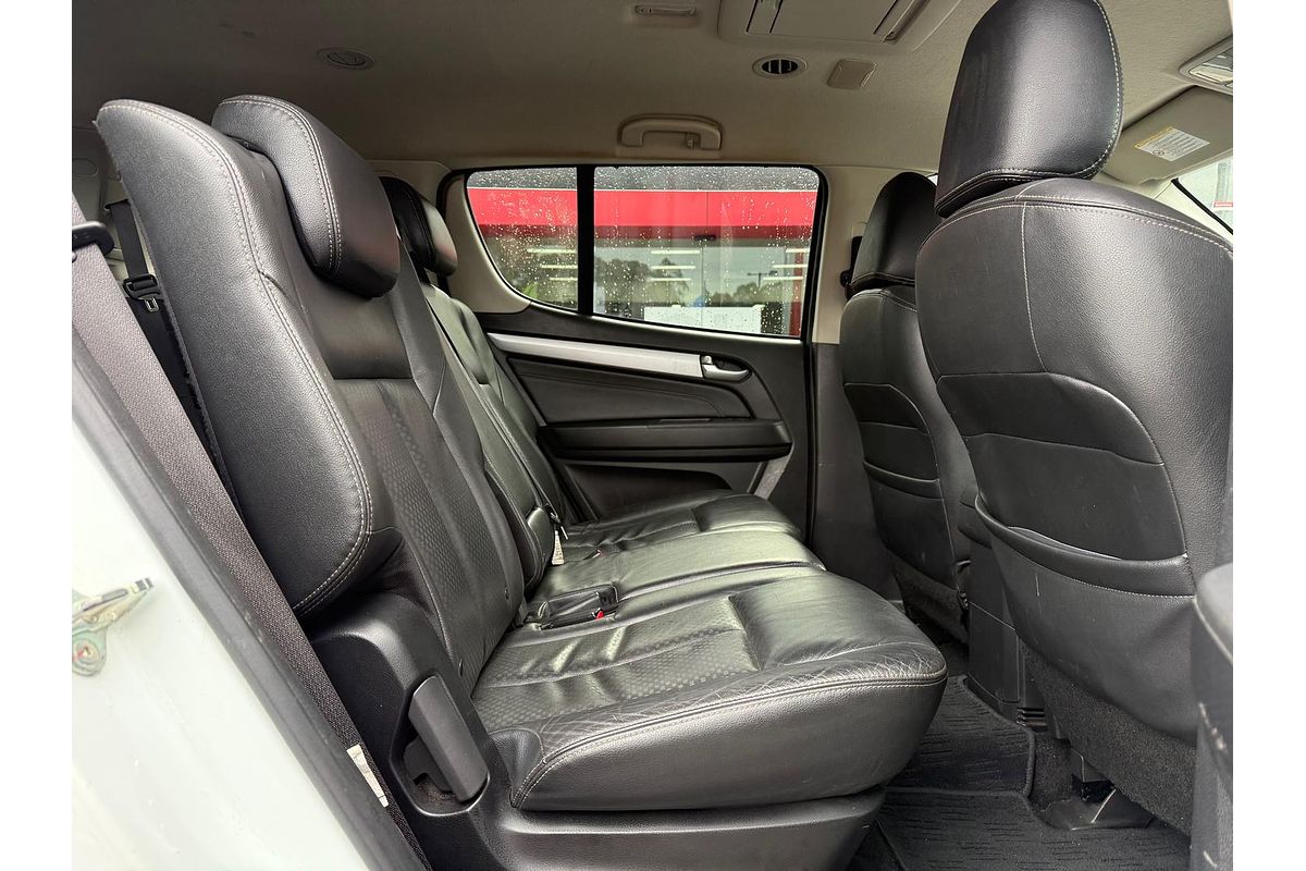 2016 Isuzu MU-X LS-T