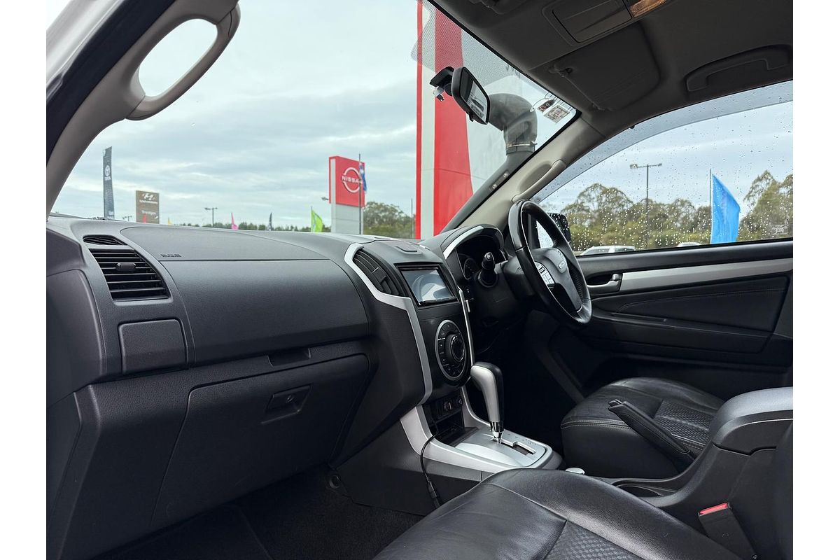 2016 Isuzu MU-X LS-T