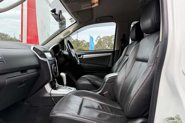 2016 Isuzu MU-X LS-T