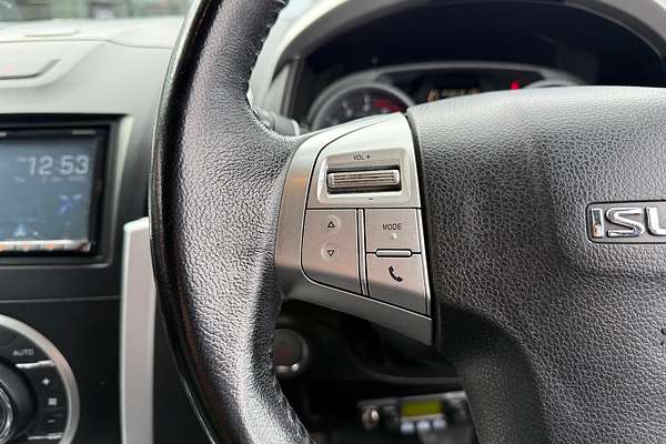 2016 Isuzu MU-X LS-T