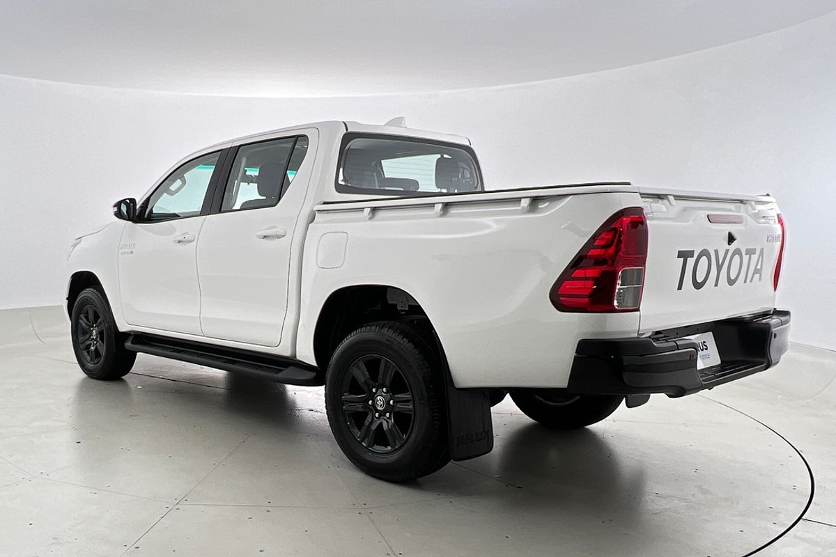 2024 Toyota Hilux SR 48V GUN126R 4X4