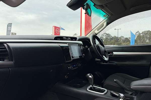 2020 Toyota Hilux SR5 GUN126R 4X4