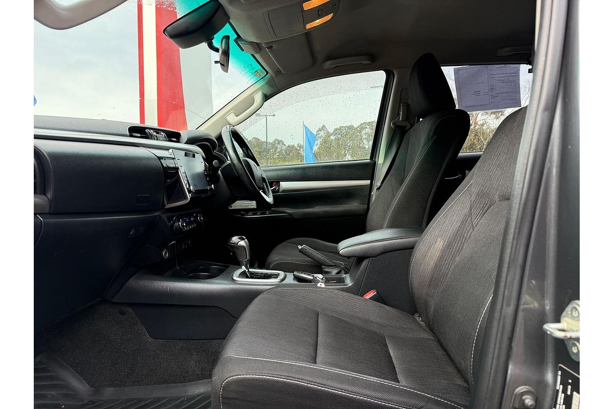 2020 Toyota Hilux SR5 GUN126R 4X4