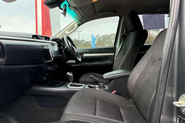 2020 Toyota Hilux SR5 GUN126R 4X4