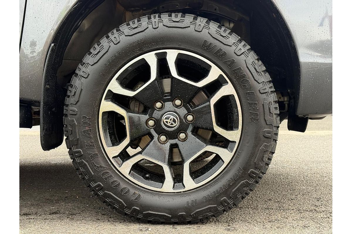 2020 Toyota Hilux SR5 GUN126R 4X4