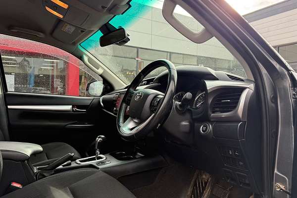 2020 Toyota Hilux SR5 GUN126R 4X4