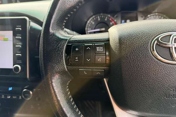 2020 Toyota Hilux SR5 GUN126R 4X4