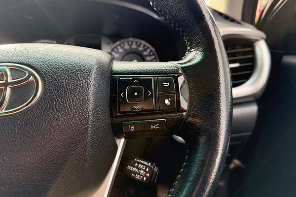 2020 Toyota Hilux SR5 GUN126R 4X4