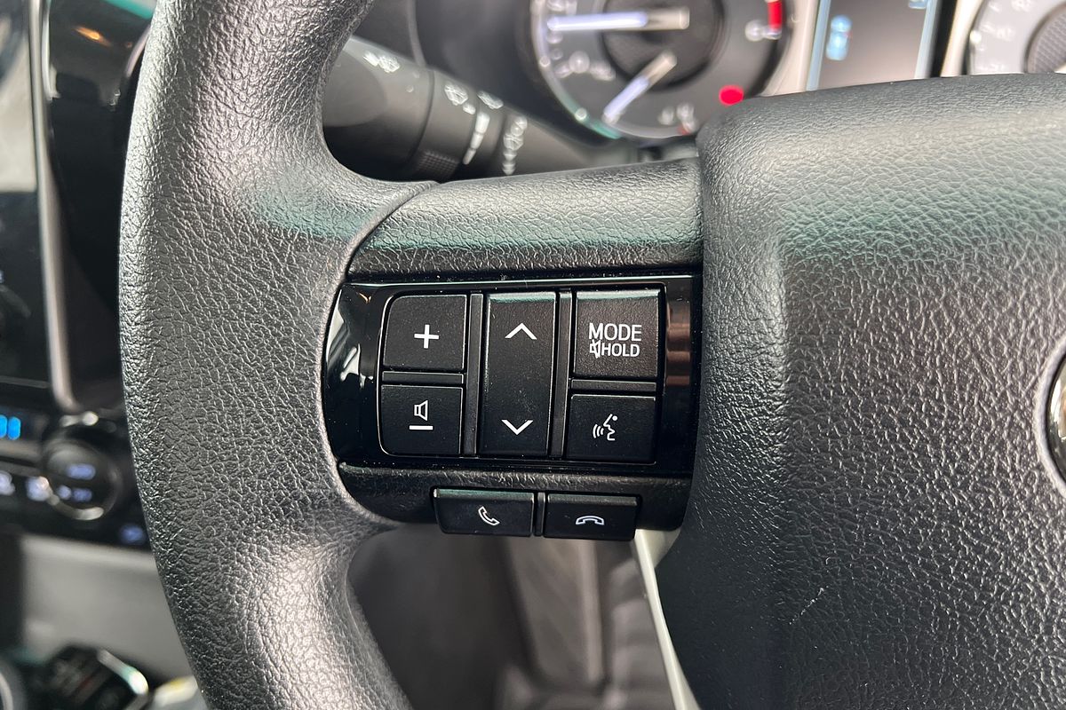 2024 Toyota Hilux SR 48V GUN126R 4X4
