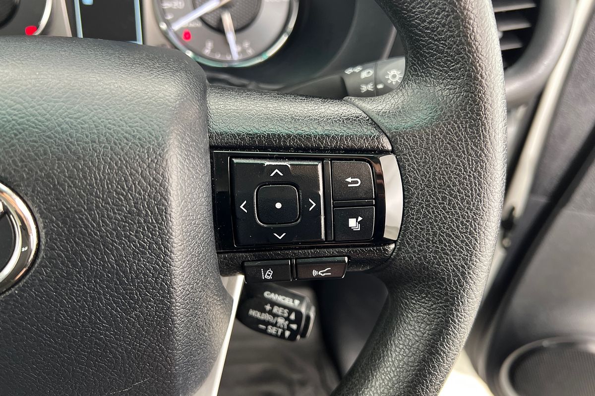 2024 Toyota Hilux SR 48V GUN126R 4X4