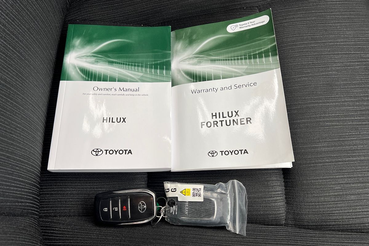 2024 Toyota Hilux SR 48V GUN126R 4X4
