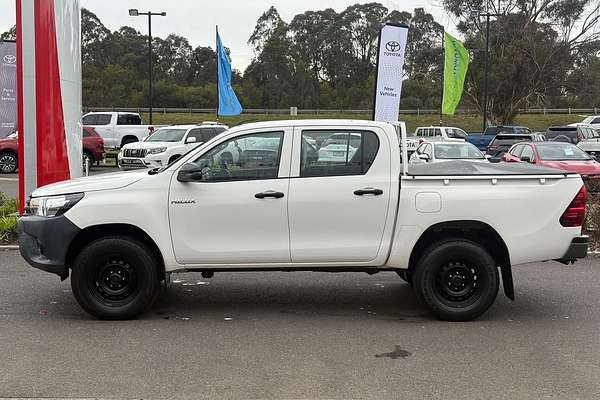2018 Toyota Hilux Workmate GUN125R 4X4