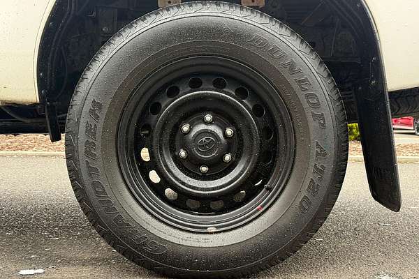 2018 Toyota Hilux Workmate GUN125R 4X4