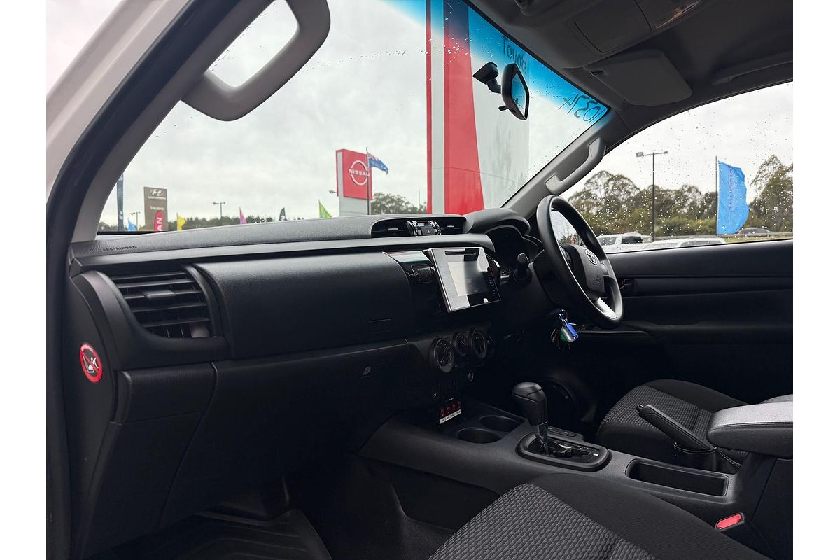 2018 Toyota Hilux Workmate GUN125R 4X4
