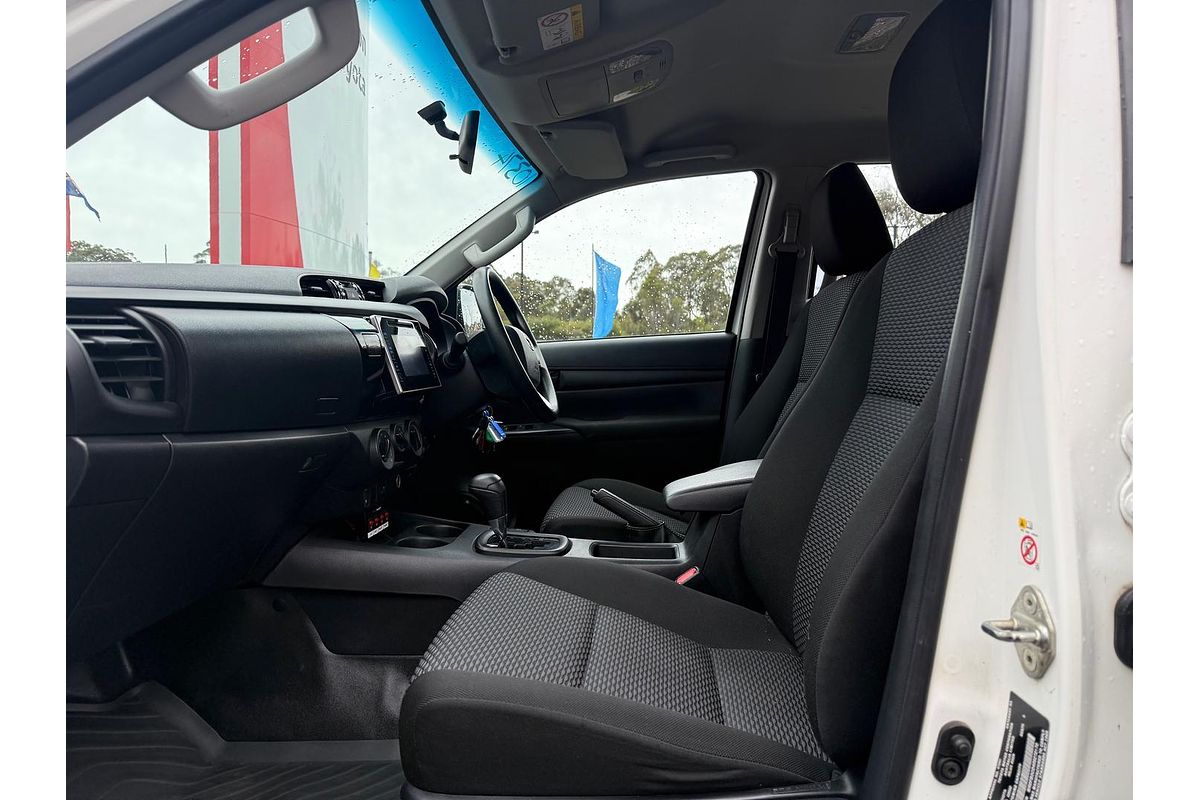 2018 Toyota Hilux Workmate GUN125R 4X4