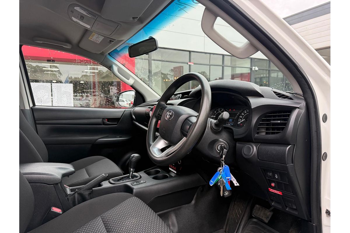 2018 Toyota Hilux Workmate GUN125R 4X4