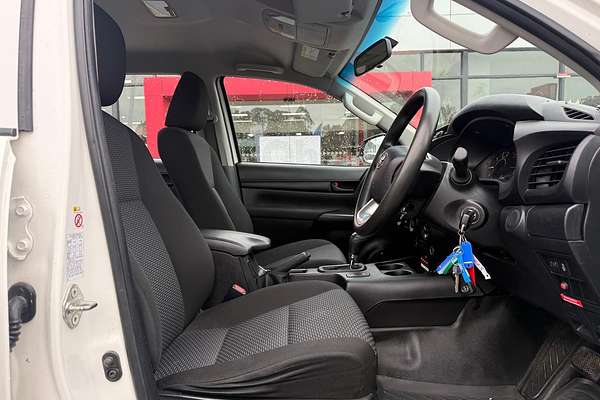 2018 Toyota Hilux Workmate GUN125R 4X4