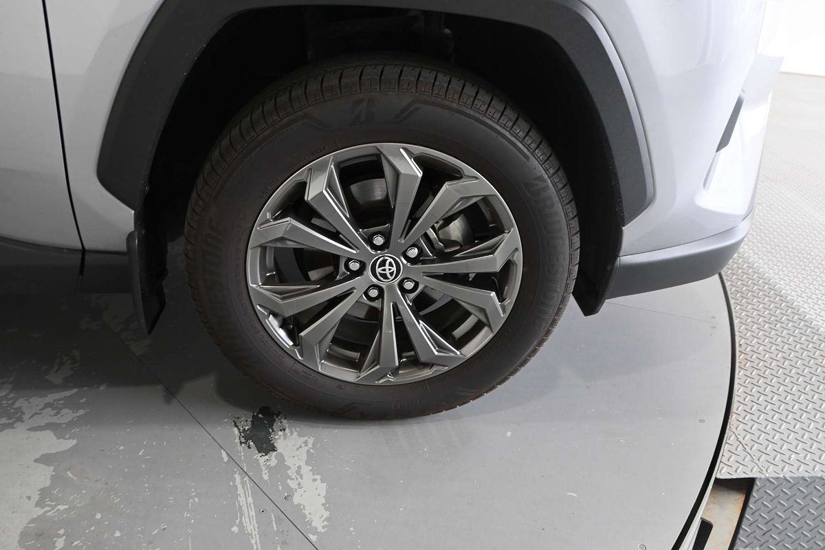 2024 Toyota RAV4 GXL AXAH52R