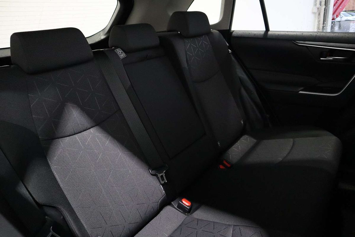 2024 Toyota RAV4 GXL AXAH52R