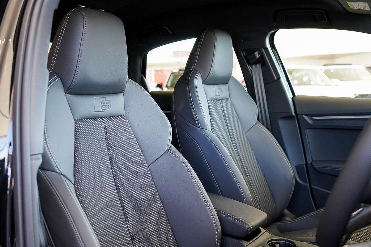 2024 Audi A3 35 TFSI S line GY