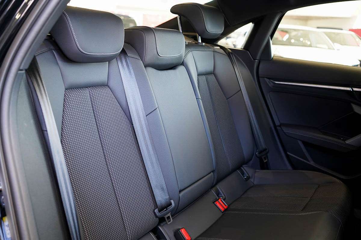 2024 Audi A3 35 TFSI S line GY