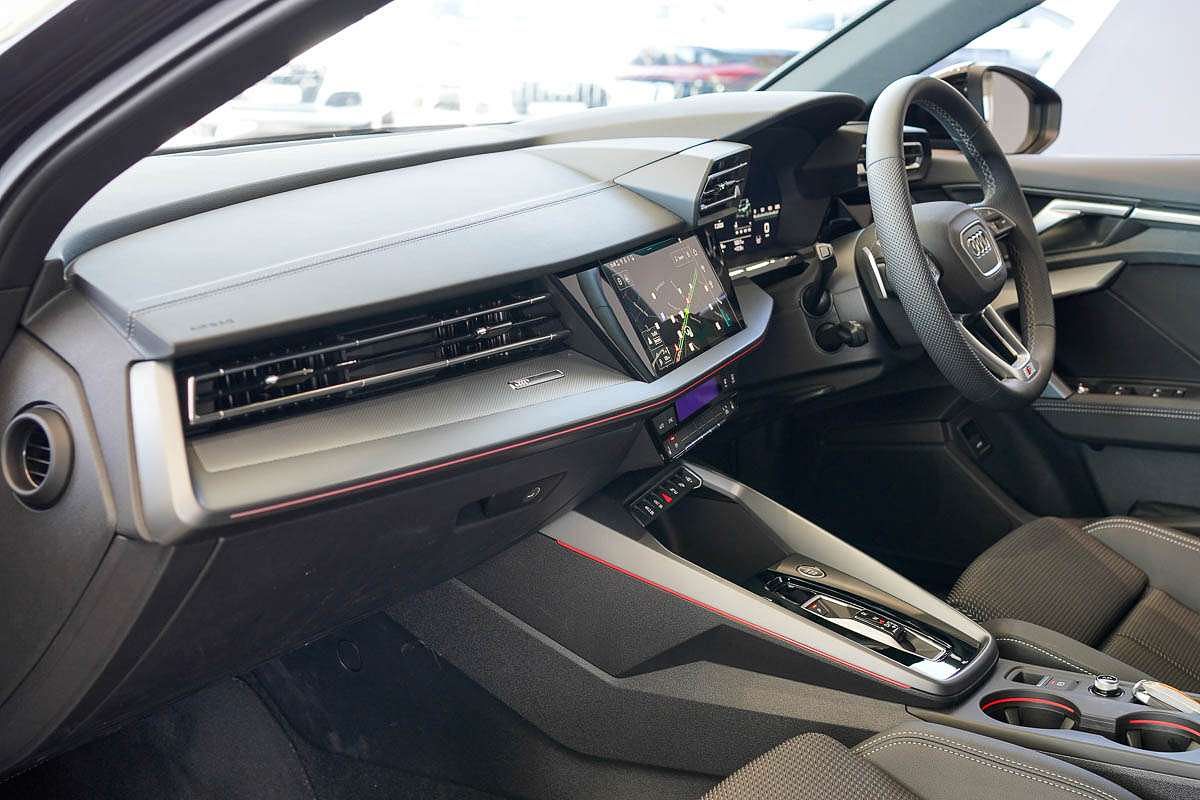 2024 Audi A3 35 TFSI S line GY