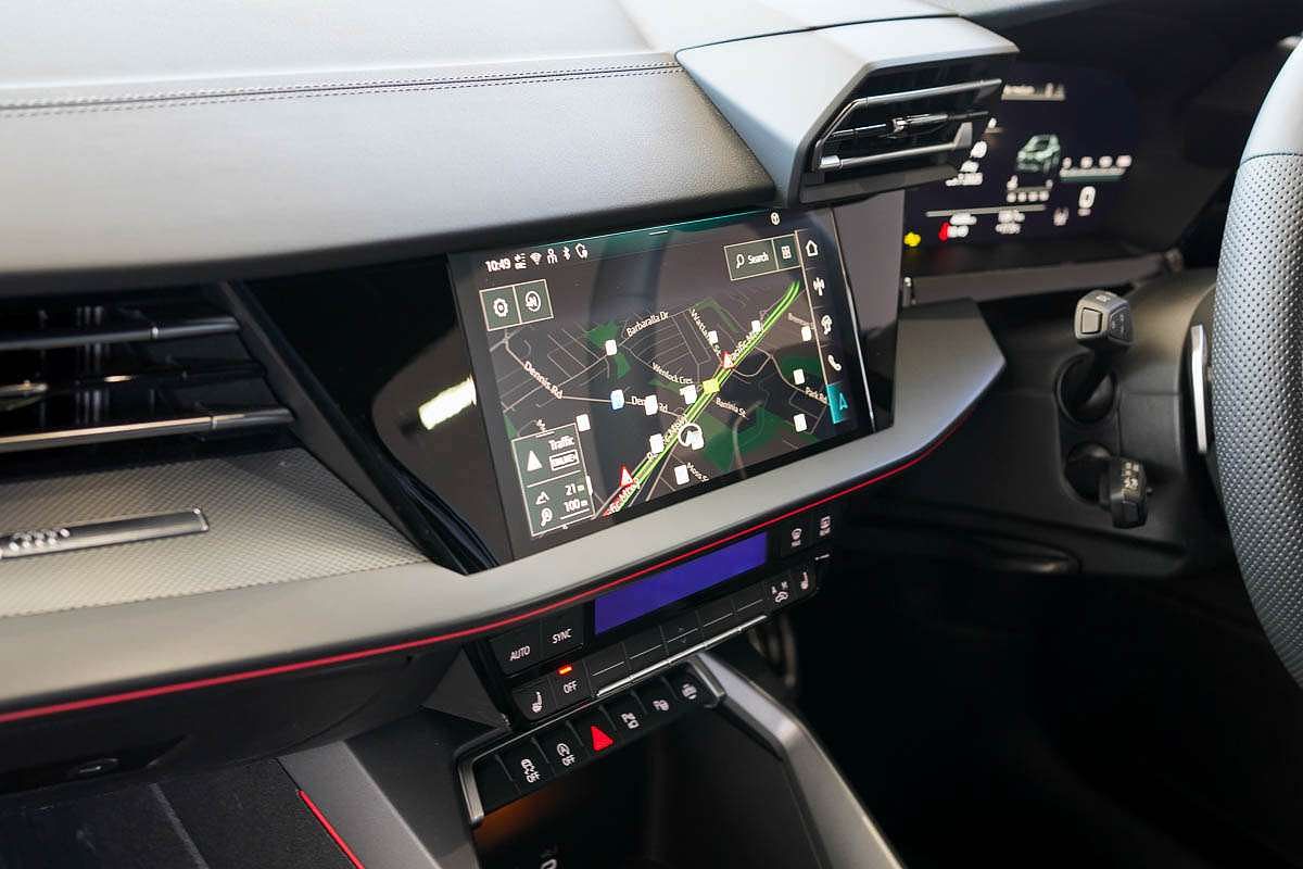 2024 Audi A3 35 TFSI S line GY