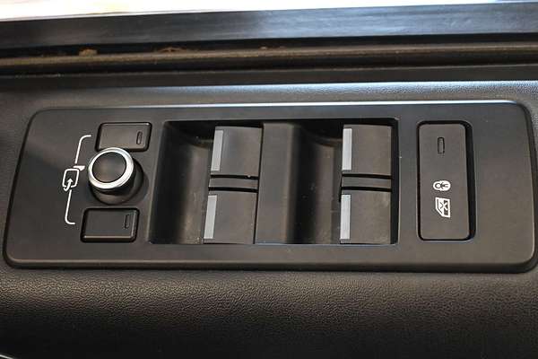 2017 Land Rover Discovery SD4 HSE Luxury Series 5