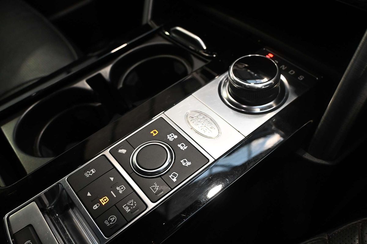 2017 Land Rover Discovery SD4 HSE Luxury Series 5