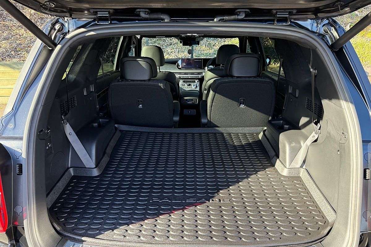 2025 Hyundai Palisade Calligraphy Black Ink LX2.V5
