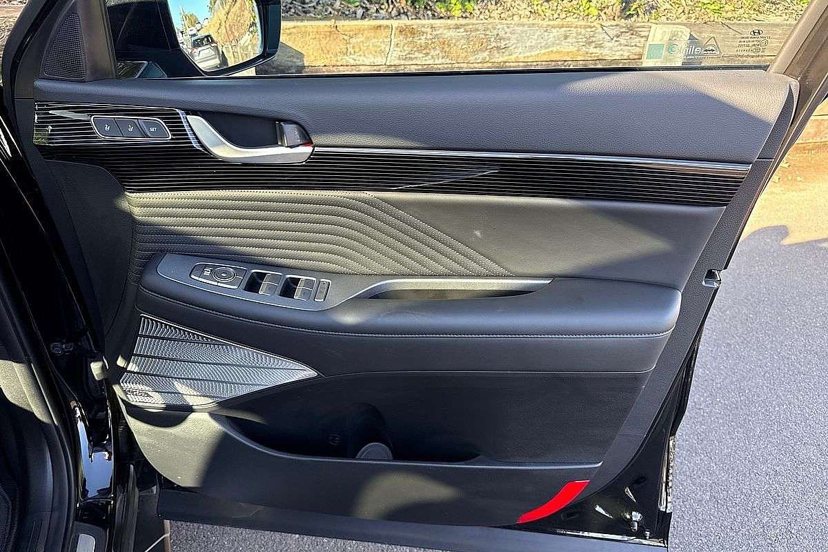 2025 Hyundai Palisade Calligraphy Black Ink LX2.V5