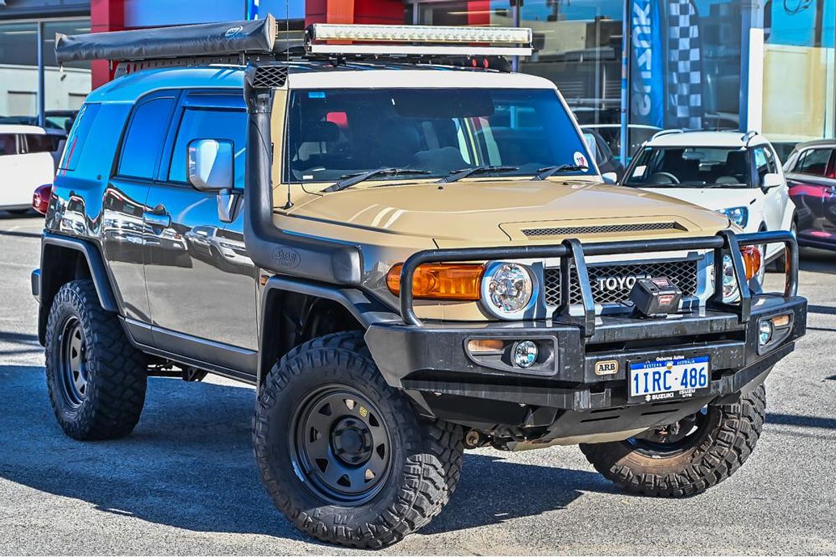 2015 Toyota FJ Cruiser GSJ15R