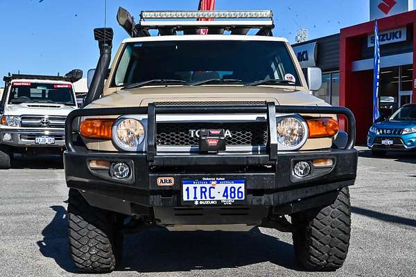 2015 Toyota FJ Cruiser GSJ15R