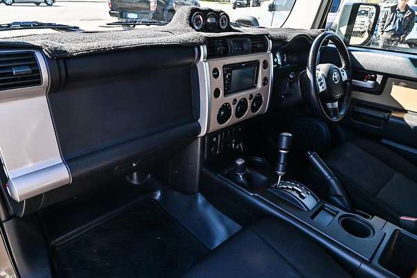 2015 Toyota FJ Cruiser GSJ15R