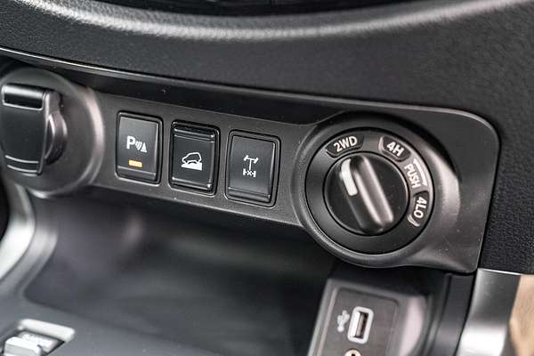 2021 Nissan Navara ST D23 4X4