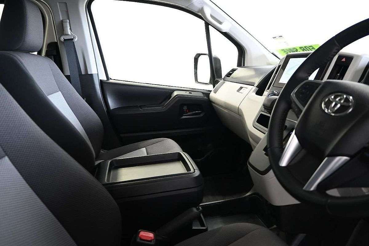 2024 Toyota Hiace GDH300R LWB